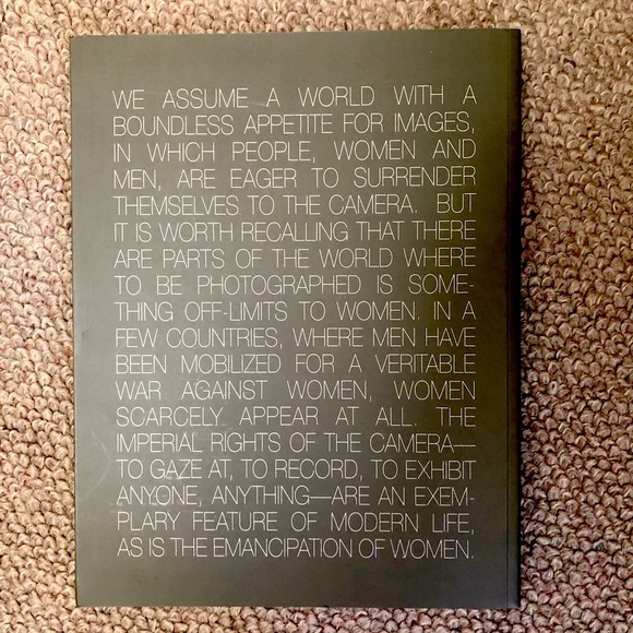 ✨ First SC Edition-Annie Leibovitz’s “Women” with essay by Susan Sontag. - Picture 2 of 16